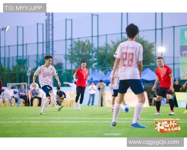 足球明星与红灯笼的完美结合展现中国传统文化的魅力与足球的激情 足球明星与红灯笼的完美结合展现中国传统文化的魅力与足球的激情